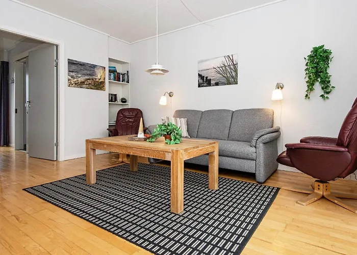 Panoramic Seaside Retreat - By Traum Højer