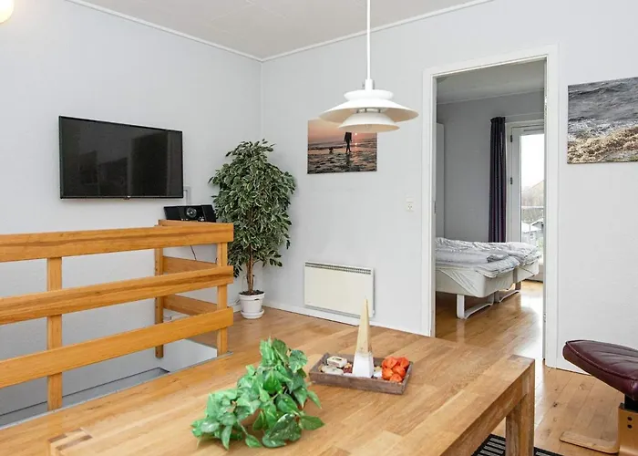 Panoramic Seaside Retreat - By Traum * Højer
